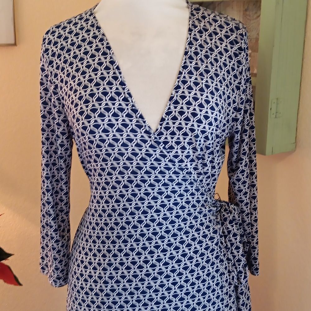 Japanese Weekend Maternity True Wrap Dress - Picture 6 of 12